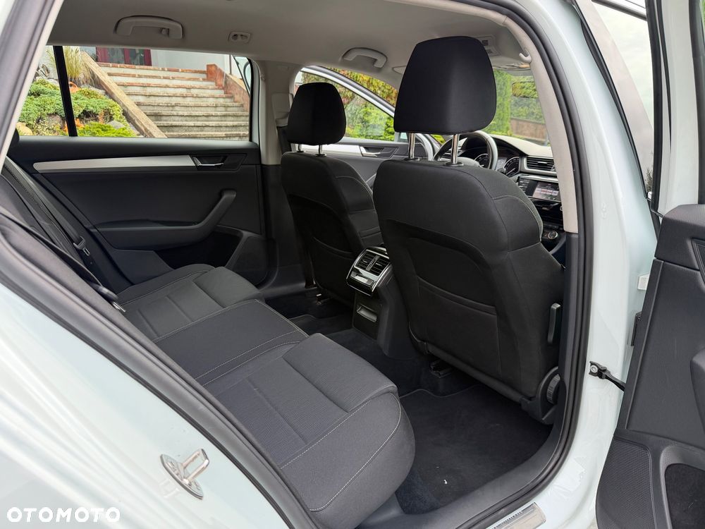Skoda Superb 1.6 TDI Ambition - 13