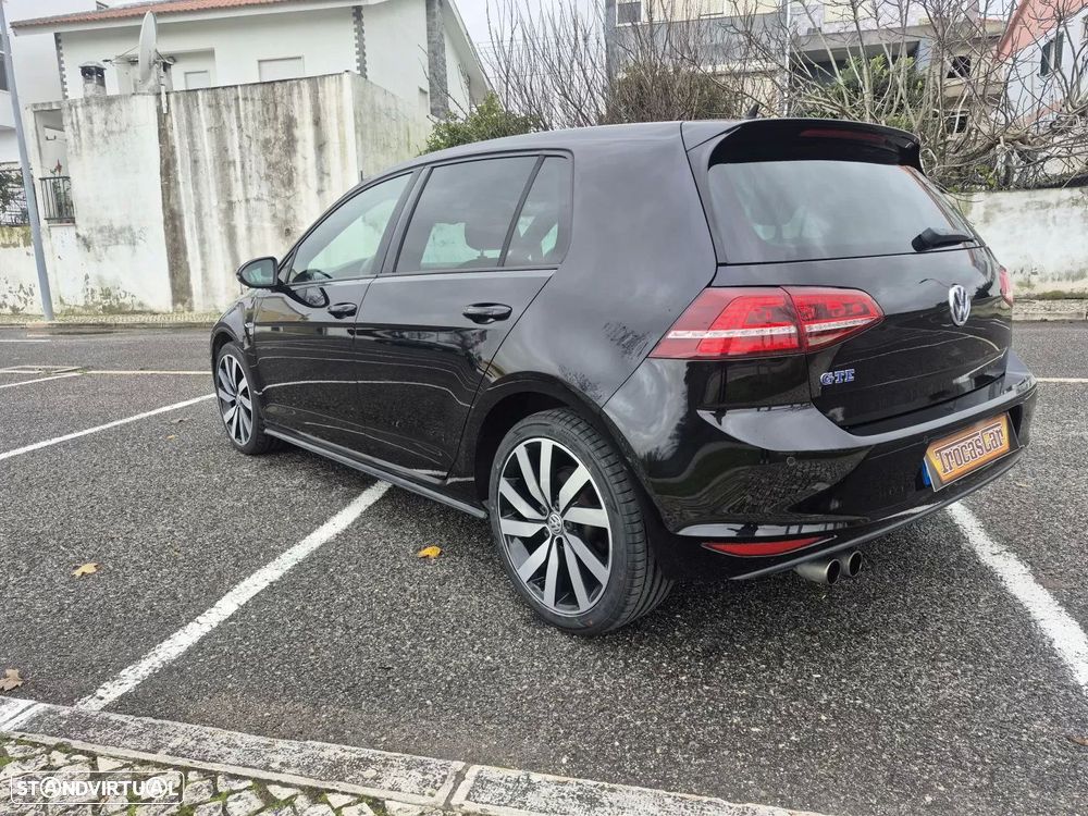VW Golf 1.4 GTE Plug-In-Hybrid DSG - 8