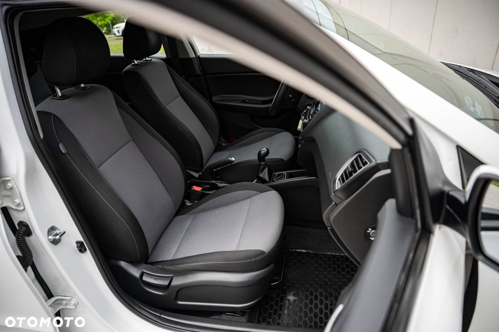 Hyundai i20 1.2 Classic Plus - 29