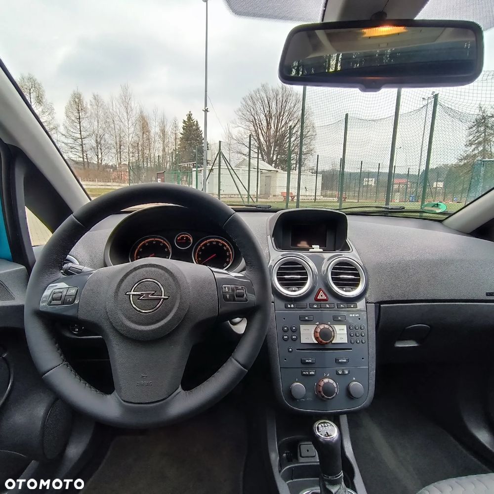 Opel Corsa 1.4 16V Innovation - 25