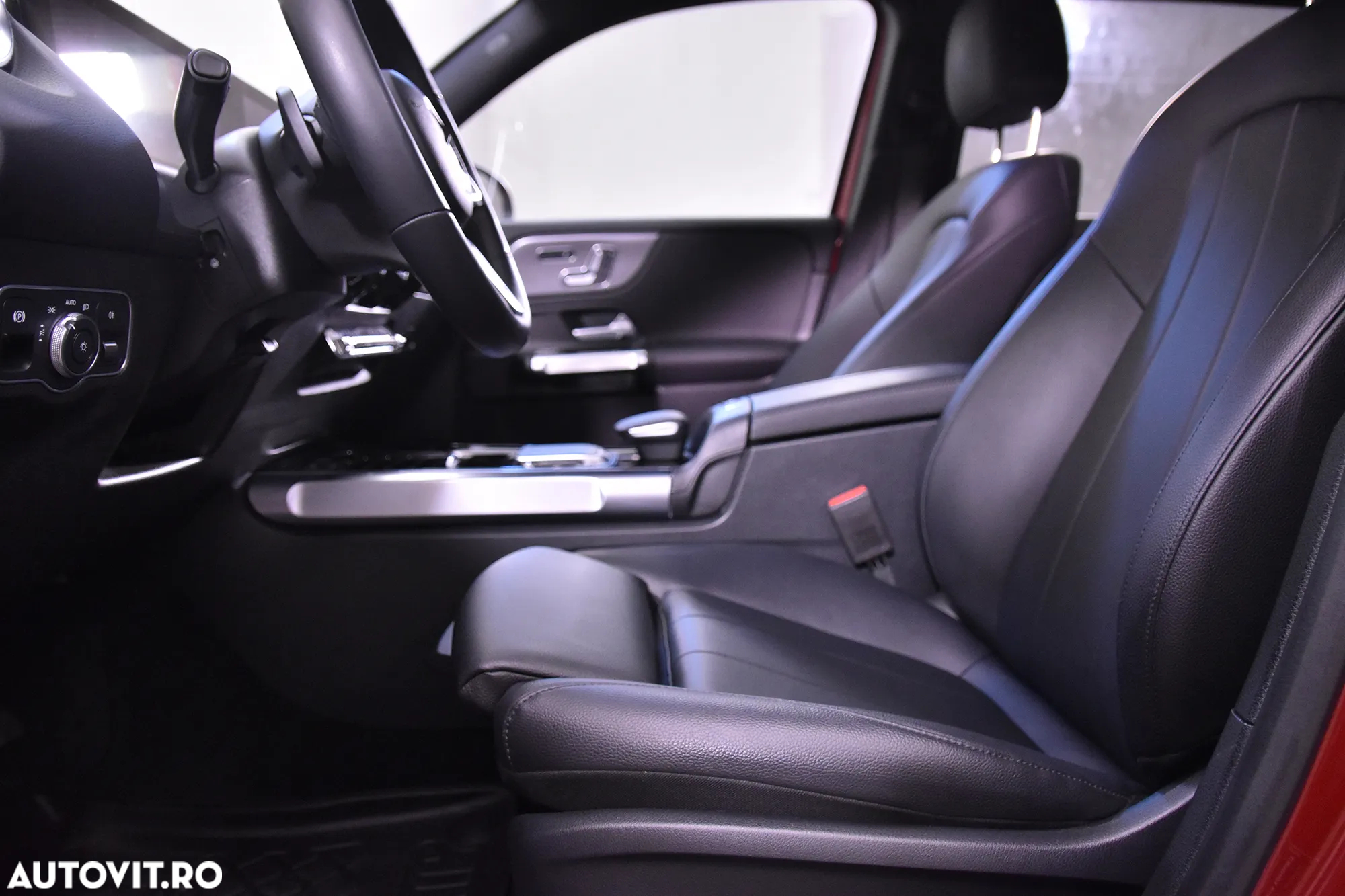 Mercedes-Benz GLB 200 Aut. - 25