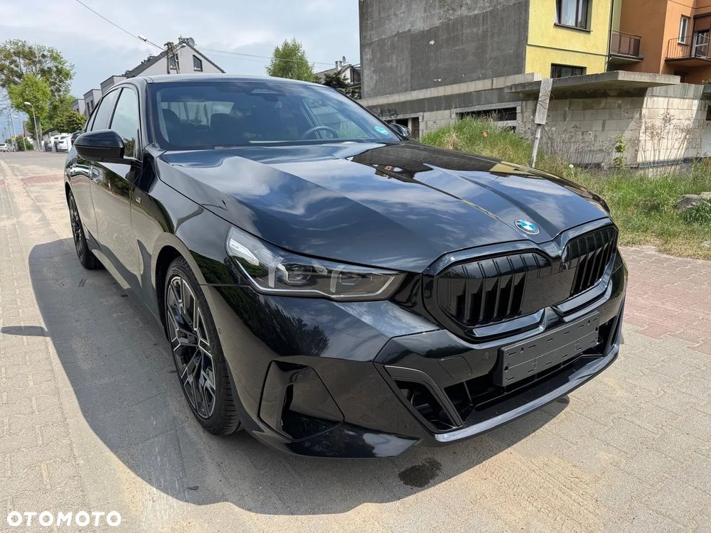 BMW Seria 5 520d xDrive - 2