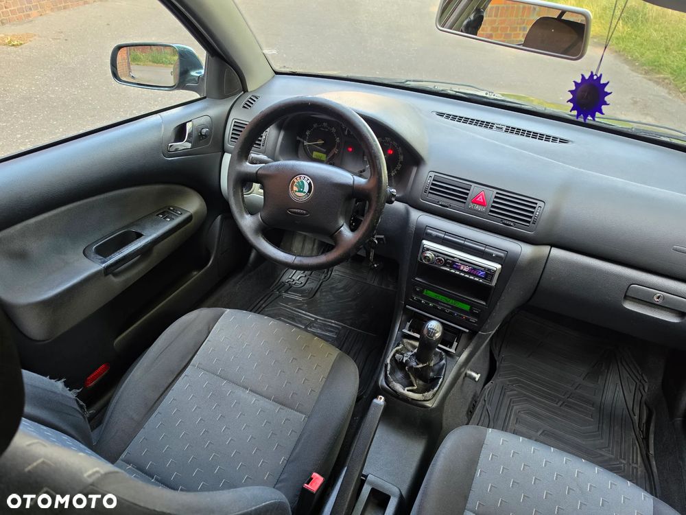 Skoda Octavia 1.6 Elegance - 16