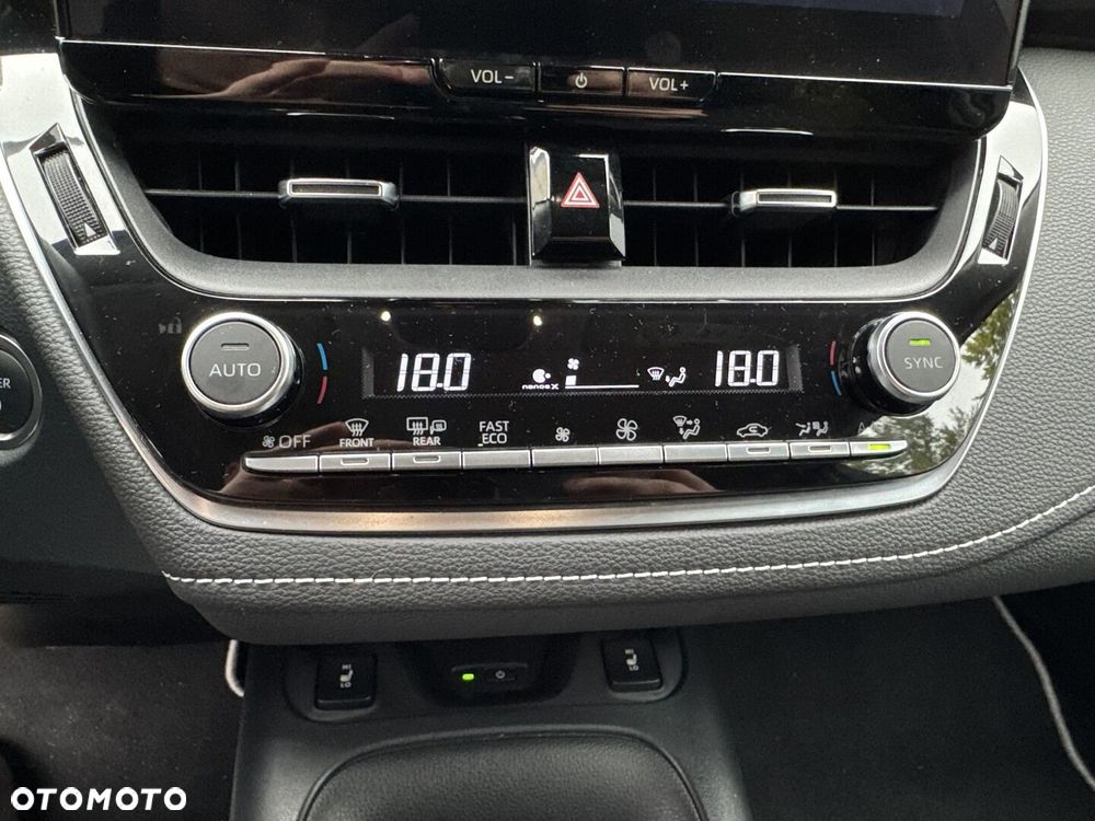 Toyota Corolla 1.8 Hybrid Style - 29