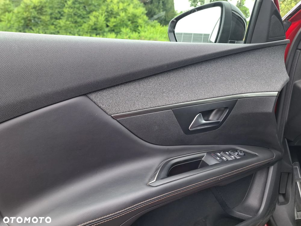 Peugeot 3008 - 18