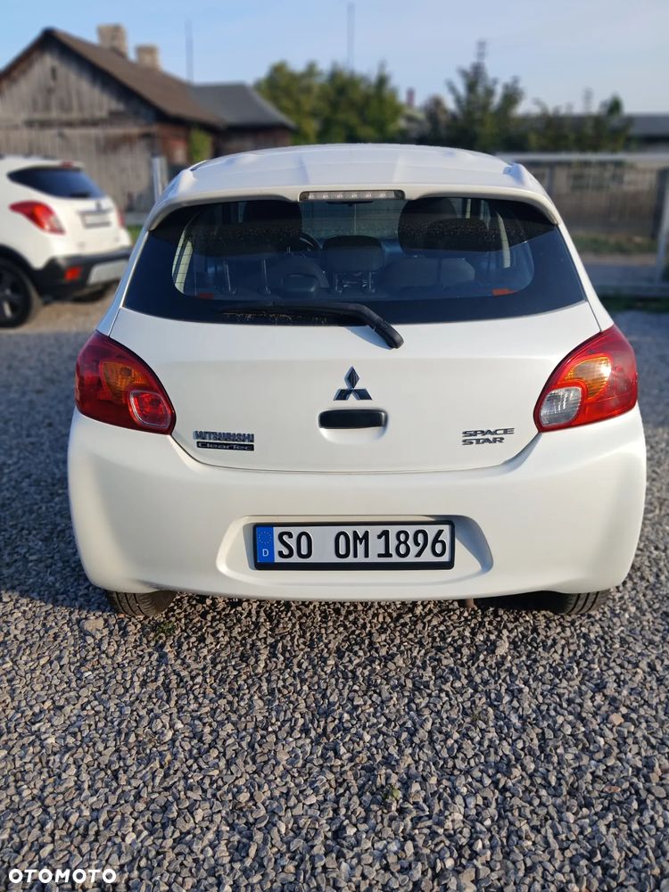 Mitsubishi Space Star - 25
