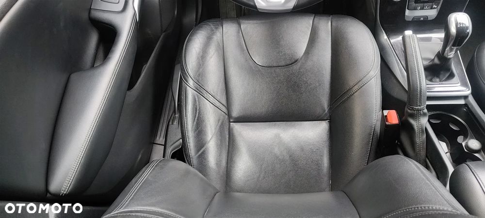 Volvo V40 D2 Momentum - 34