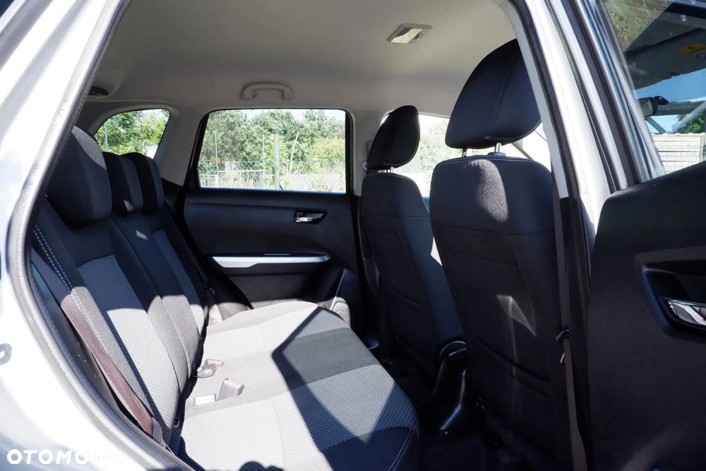 Suzuki Vitara 1.6 DDiS (4x4) Allgrip Comfort - 11