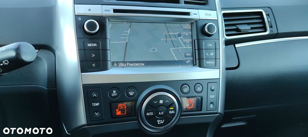 Toyota Verso 2.0 D-4D 5-Sitzer Executive - 10