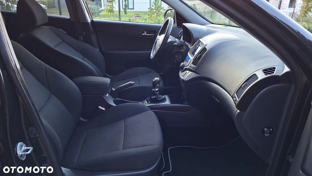 Hyundai i30 1.4 Blue Comfort - 12