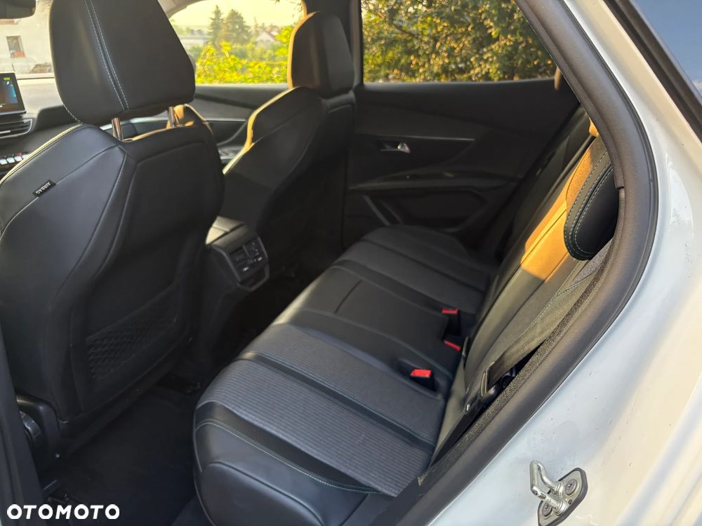 Peugeot 3008 225 e-EAT8 Allure Pack - 23