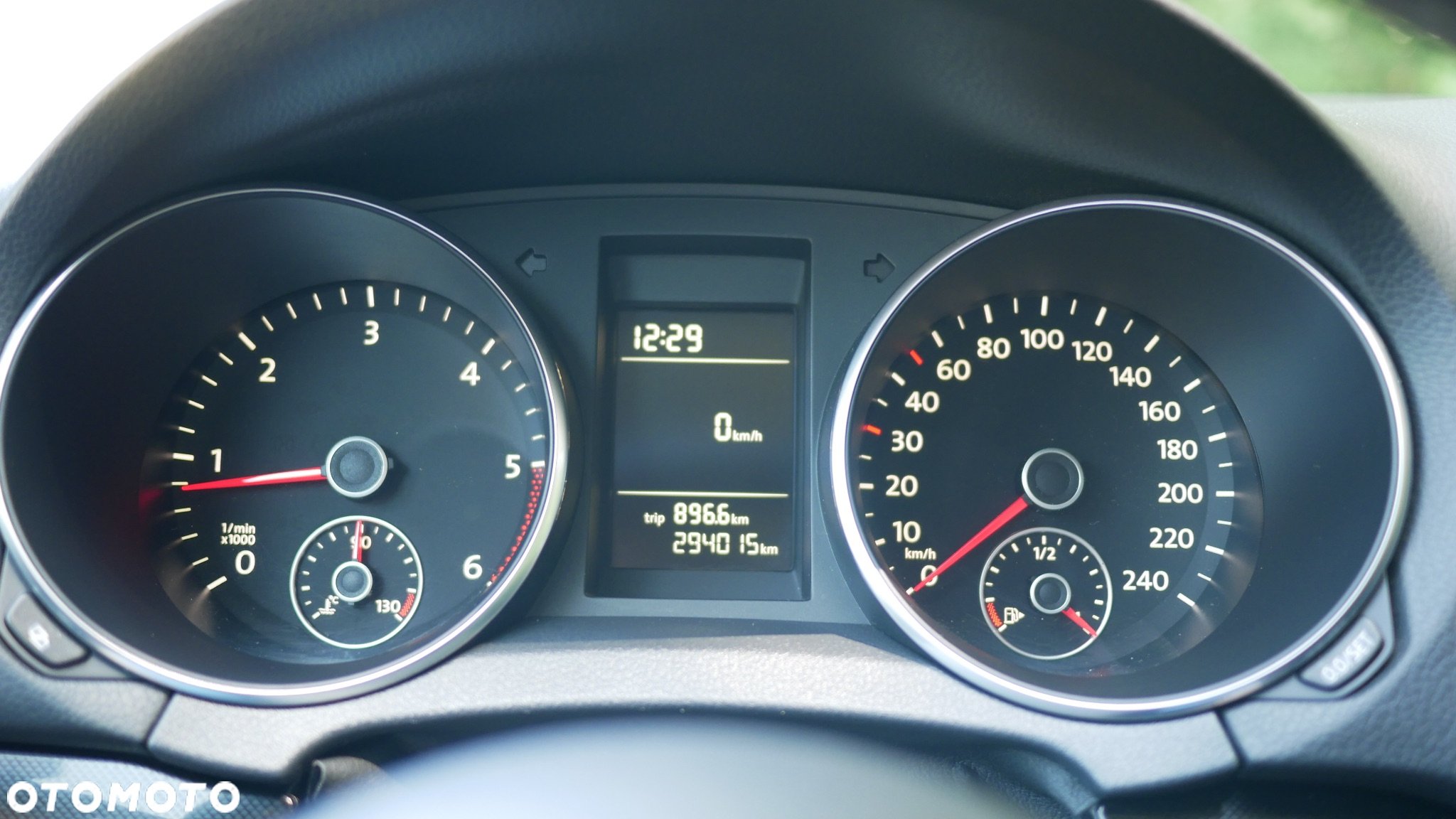 Volkswagen Golf 2.0 TDI DPF Comfortline - 9