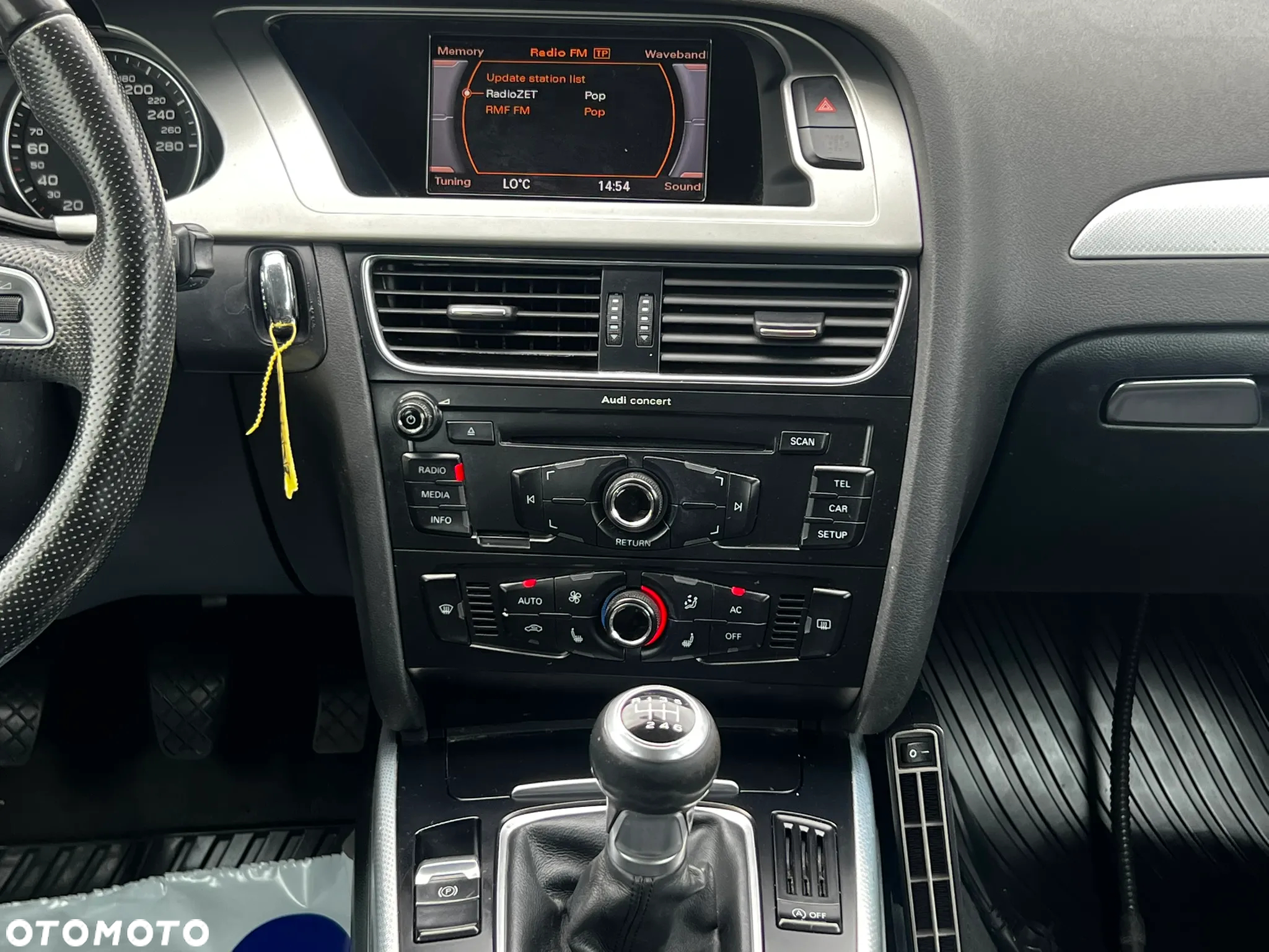 Audi A4 Avant 2.0 TDI DPF quattro Attraction - 8