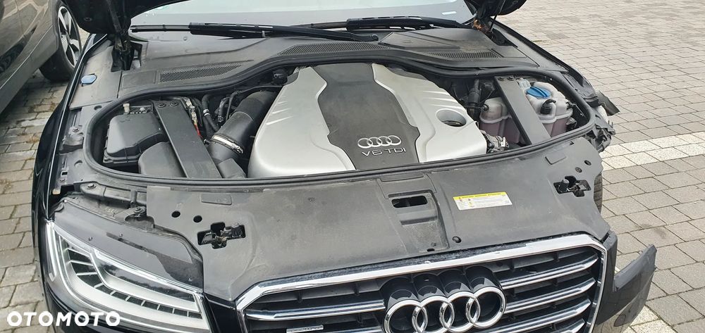 Audi A8 - 8
