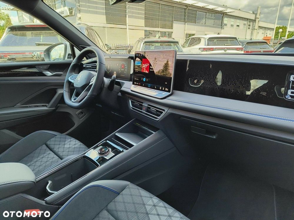 Volkswagen Tiguan - 9