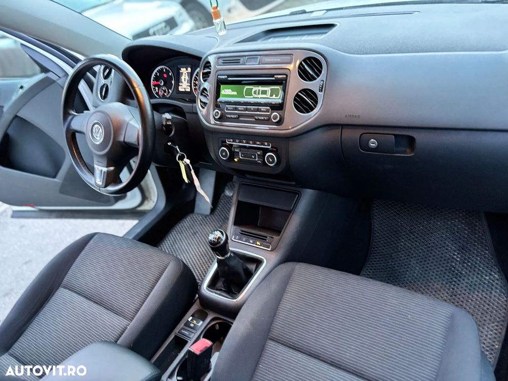 Volkswagen Tiguan 2.0 TDI SCR BlueMotion Technology Sport & Style - 8