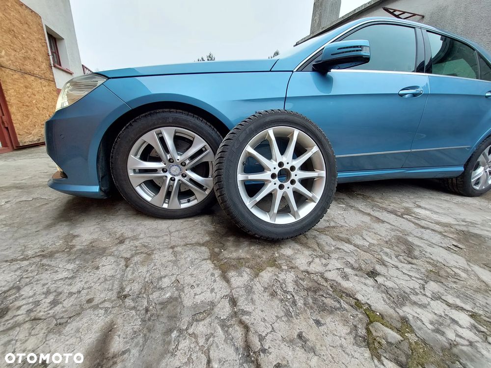 Mercedes-Benz Klasa E 350 CDI DPF 4Matic BlueEFFICIENCY 7G-TRONIC - 38