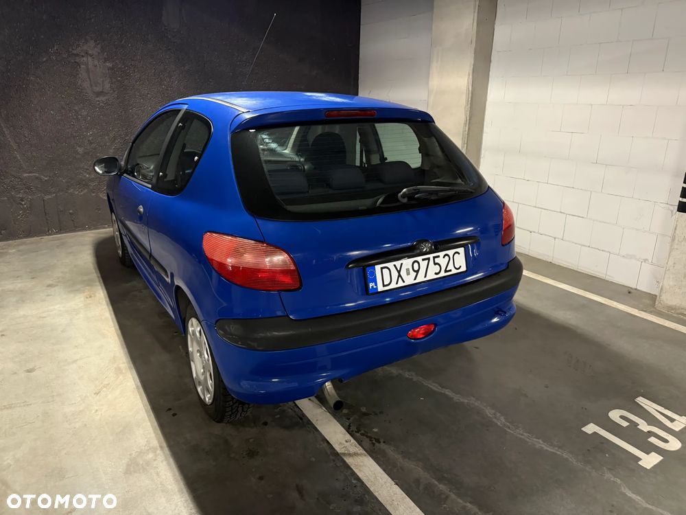 Peugeot 206 1.1 XR Presence - 4