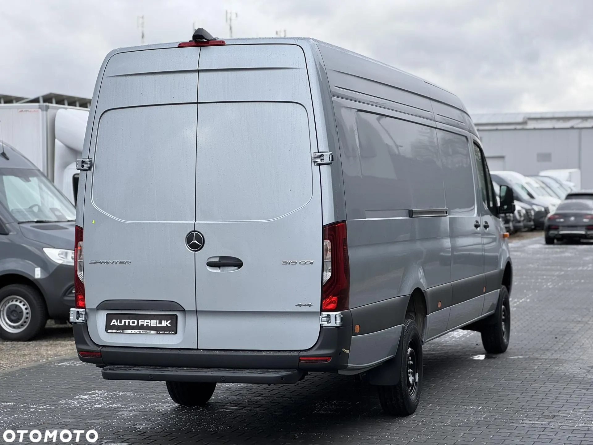 Mercedes-Benz Sprinter - 6