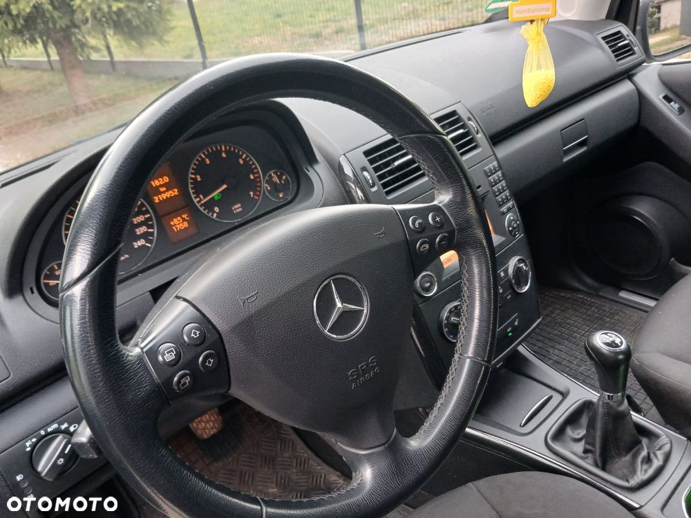 Mercedes-Benz Klasa A 160 BlueEFFICIENCY Avantgarde - 6