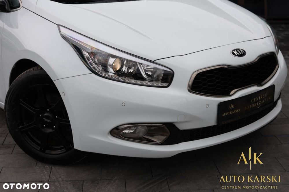 Kia Ceed - 15