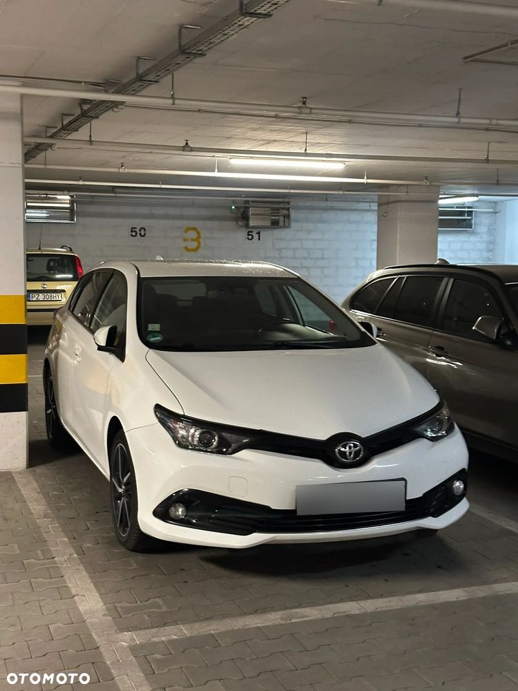 Toyota Auris 1.2 Turbo Team Deutschland - 4