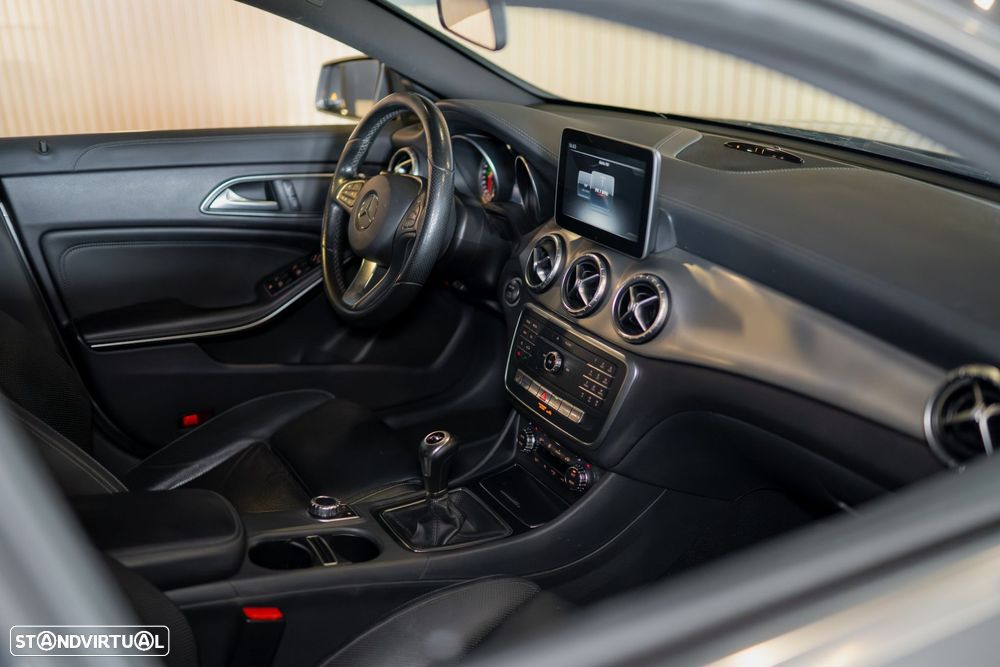 Mercedes-Benz CLA 200 d Shooting Brake Urban - 14