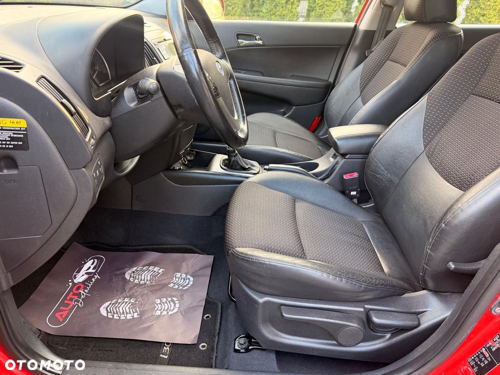 Hyundai i30 1.6 CRDi Style - 26