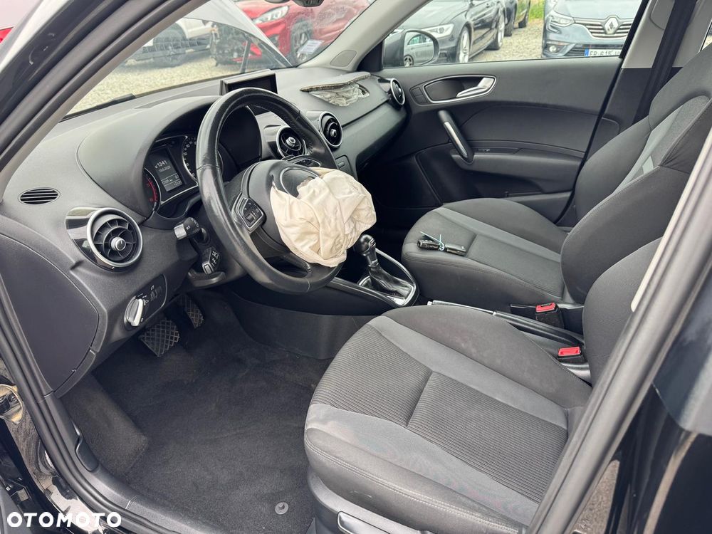 Audi A1 Sportback 1.6 TDI Design S tronic - 20
