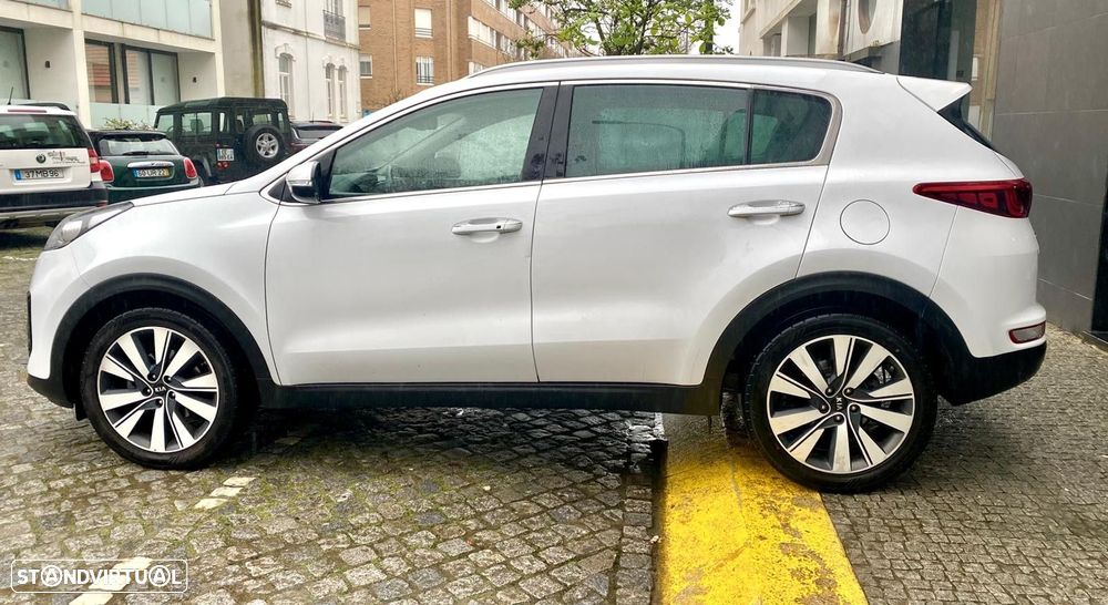 Kia Sportage 1.7 CRDI ISG Nav Line - 10