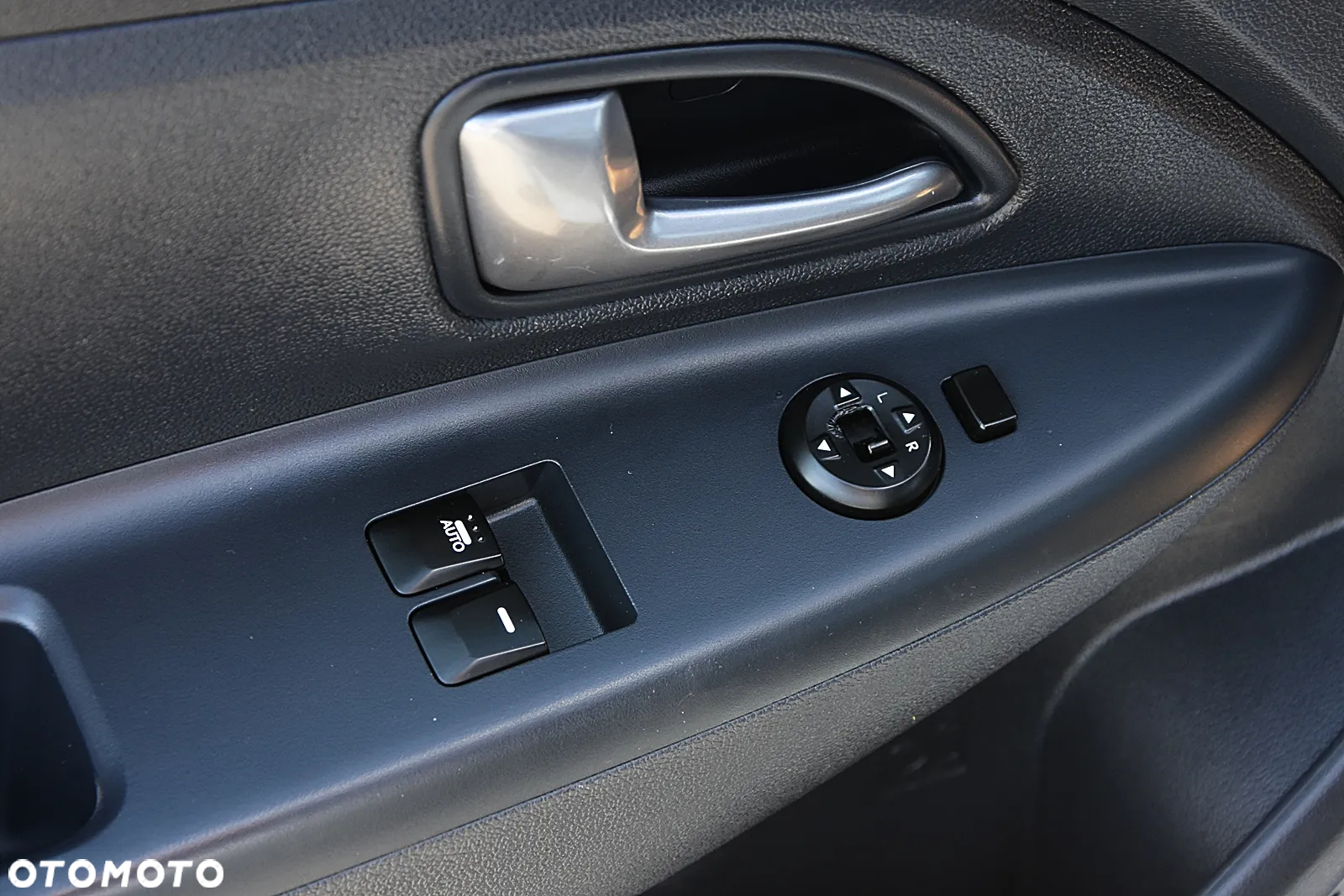 Kia Rio 1.2 Attract - 17