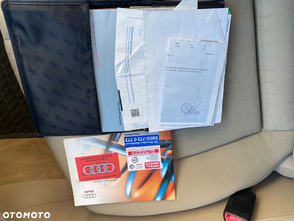 Audi A4 Limousine - 5