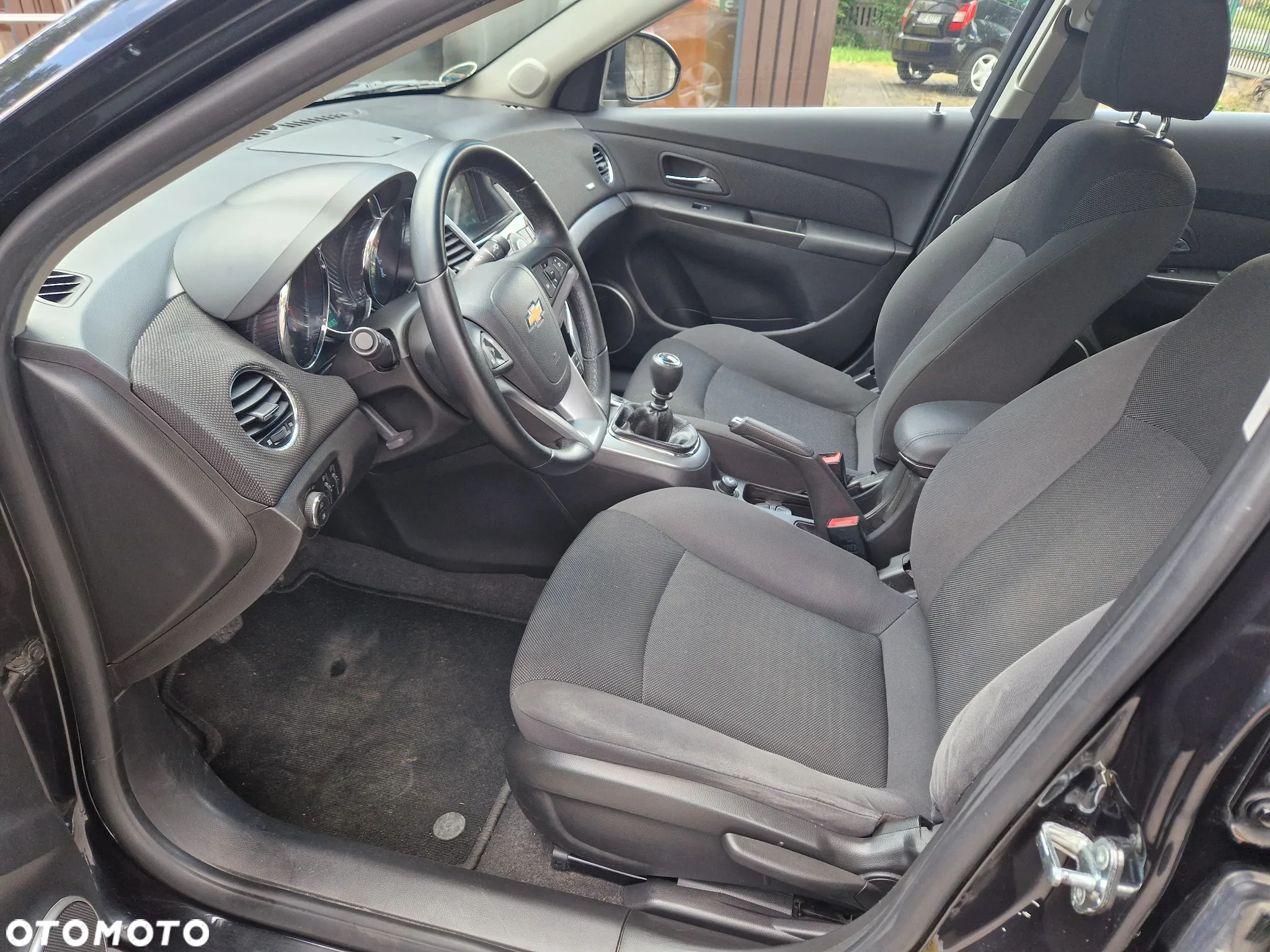 Chevrolet Cruze 1.8 LTZ - 24