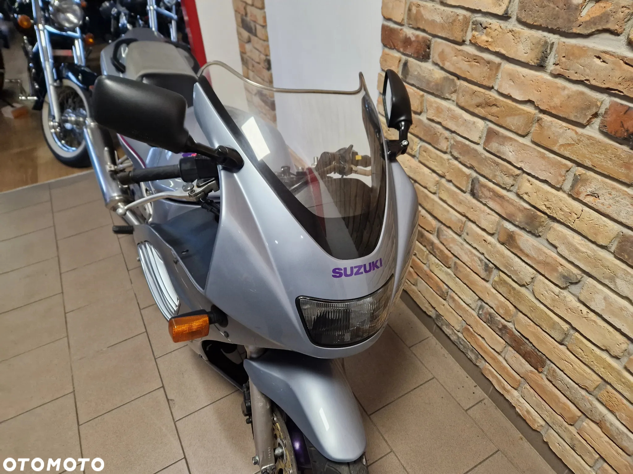 Suzuki RF - 24