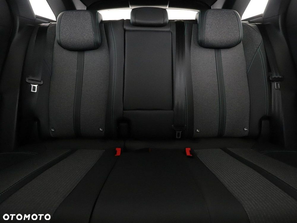 Peugeot 3008 PureTech 130 Stop & Start GPF EAT8 Allure - 18