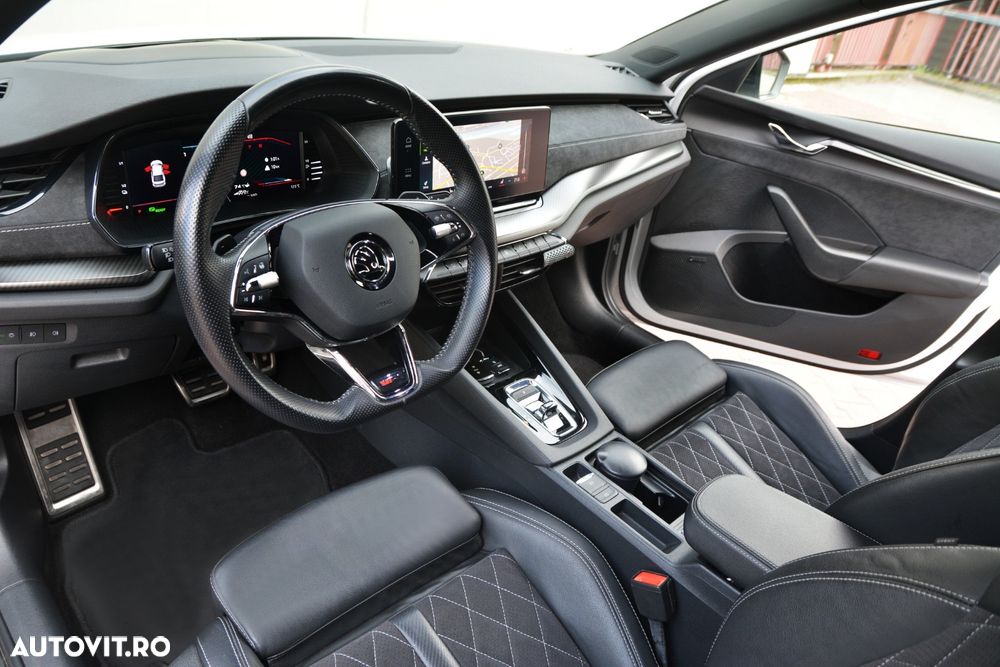 Skoda Octavia 1.4 TSI DSG Sportline - 8