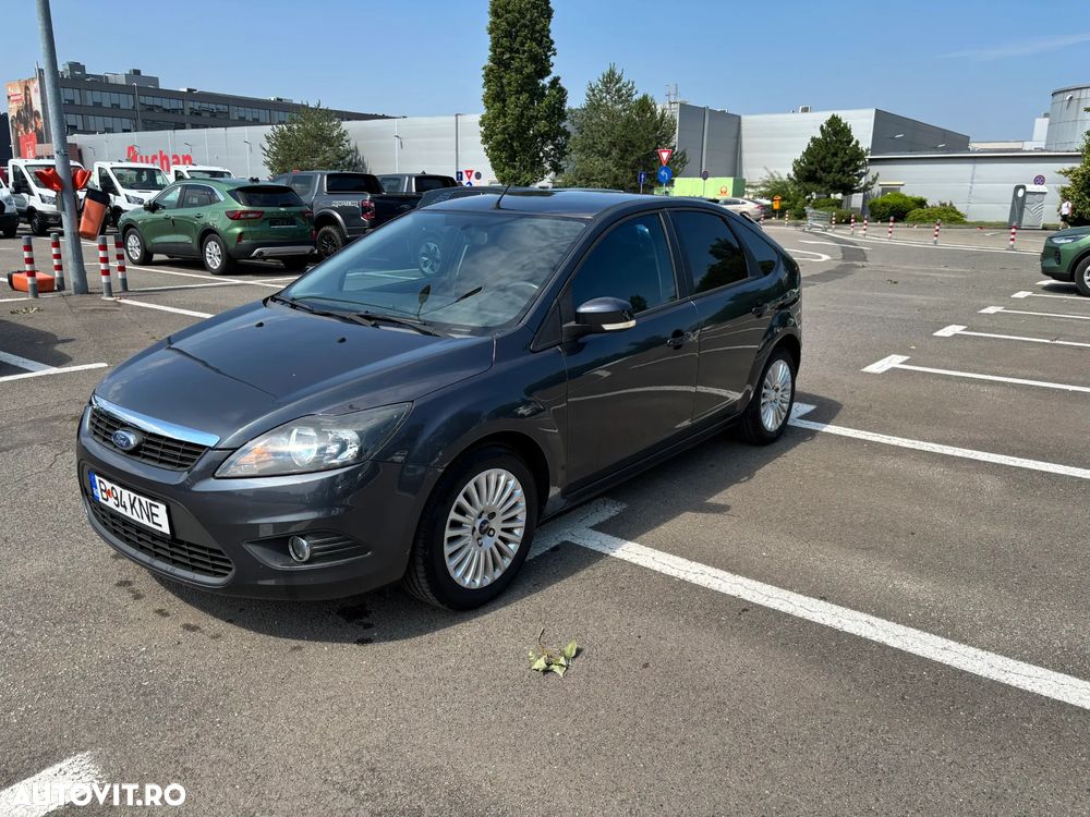 Ford Focus 1.6i Ambiente - 1