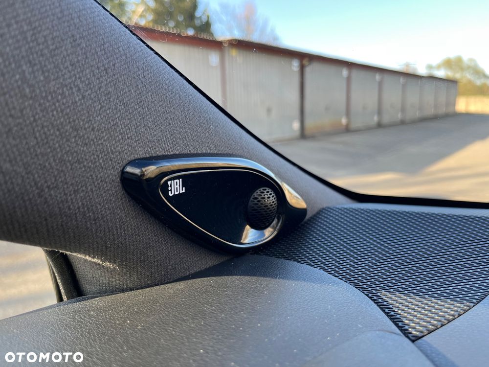 Toyota Corolla 2.0 Hybrid Executive - 30