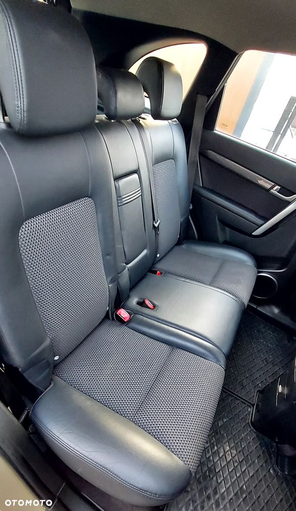 Chevrolet Captiva 2.0 d LS 5os - 12