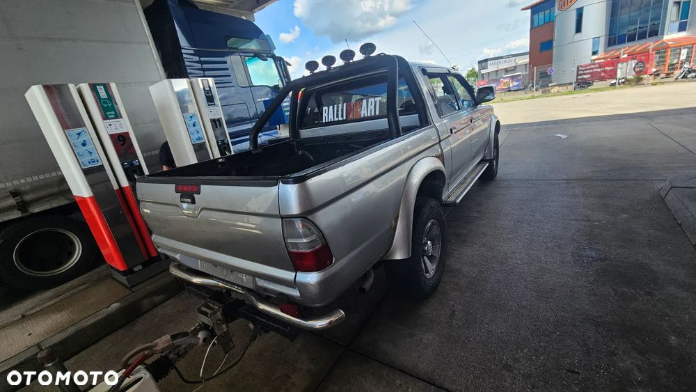 Mitsubishi L200 Pick Up 4x4 Intense + - 2