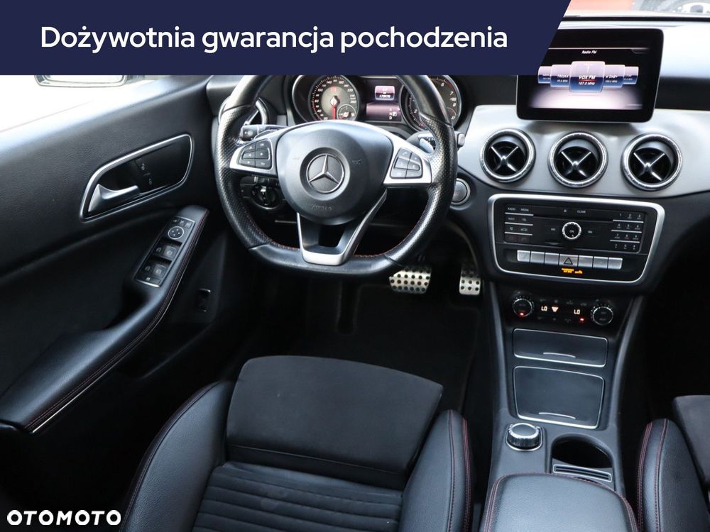 Mercedes-Benz CLA - 9