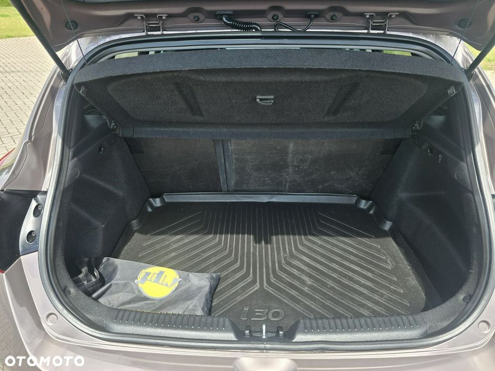 Hyundai i30 - 19