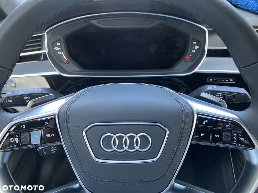 Audi A8 - 25