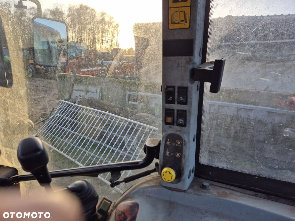 New Holland T5040 - 15