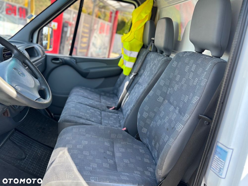 Mercedes-Benz 413Cdi - 12