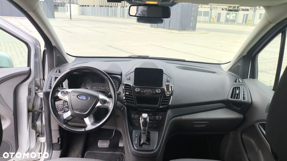 Ford Tourneo Connect - 15