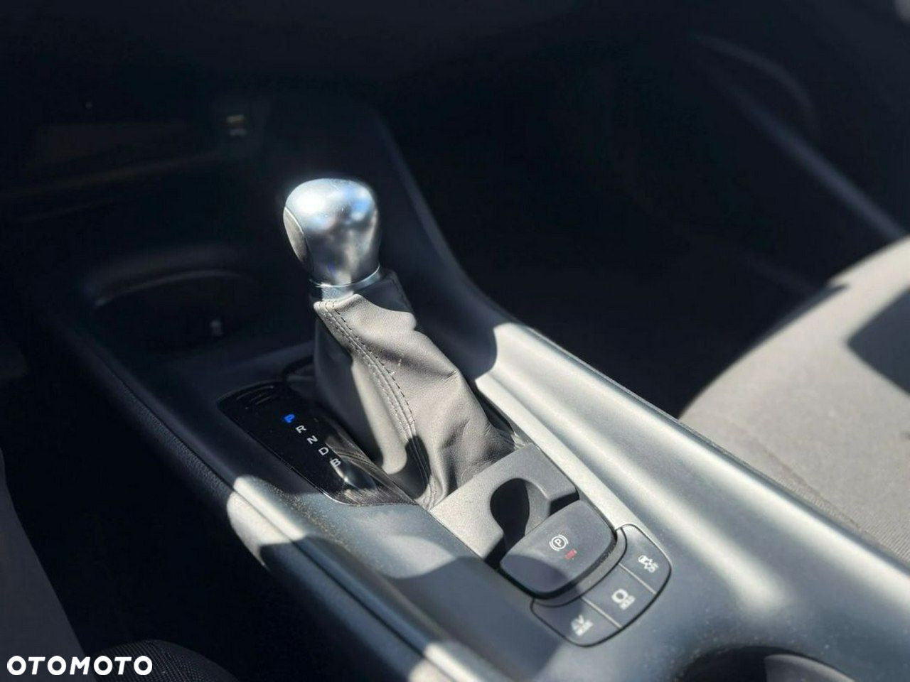 Toyota C-HR - 11