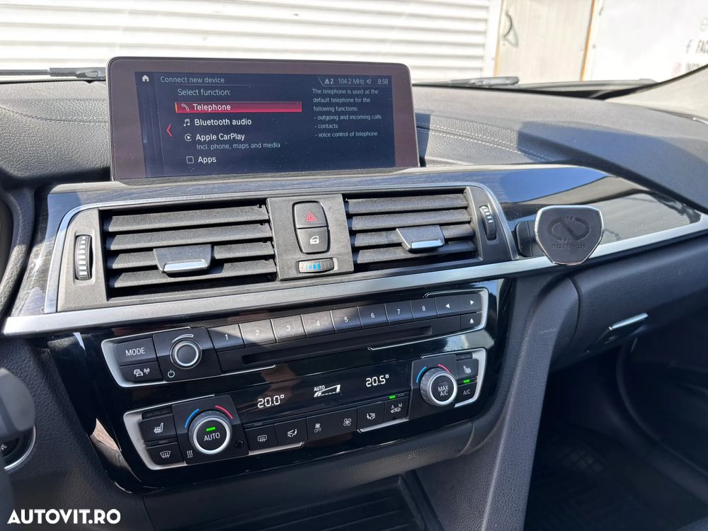 BMW Seria 3 330i xDrive Aut. Sport Line - 24