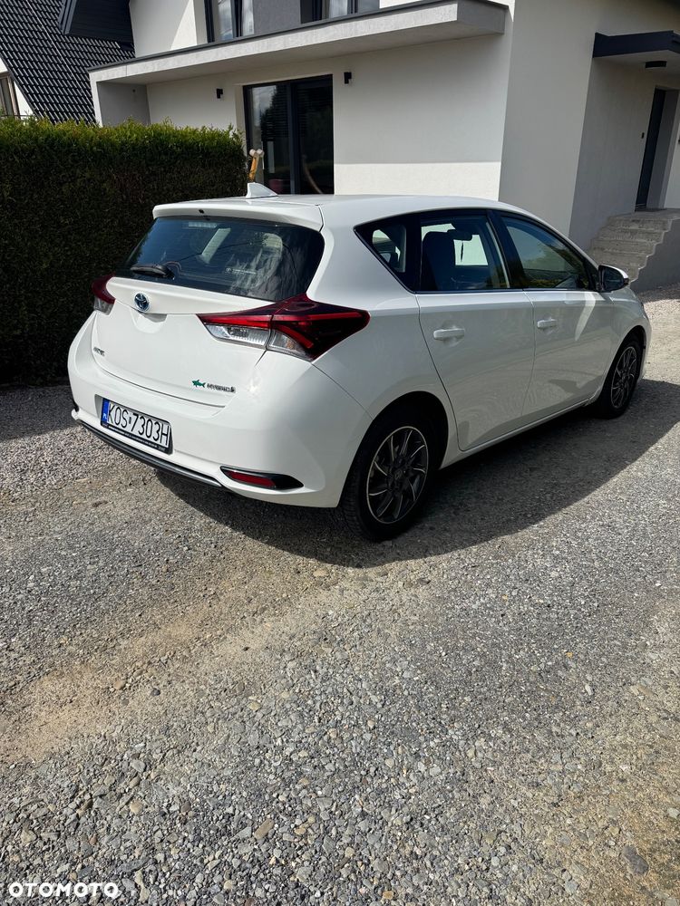 Toyota Auris - 4