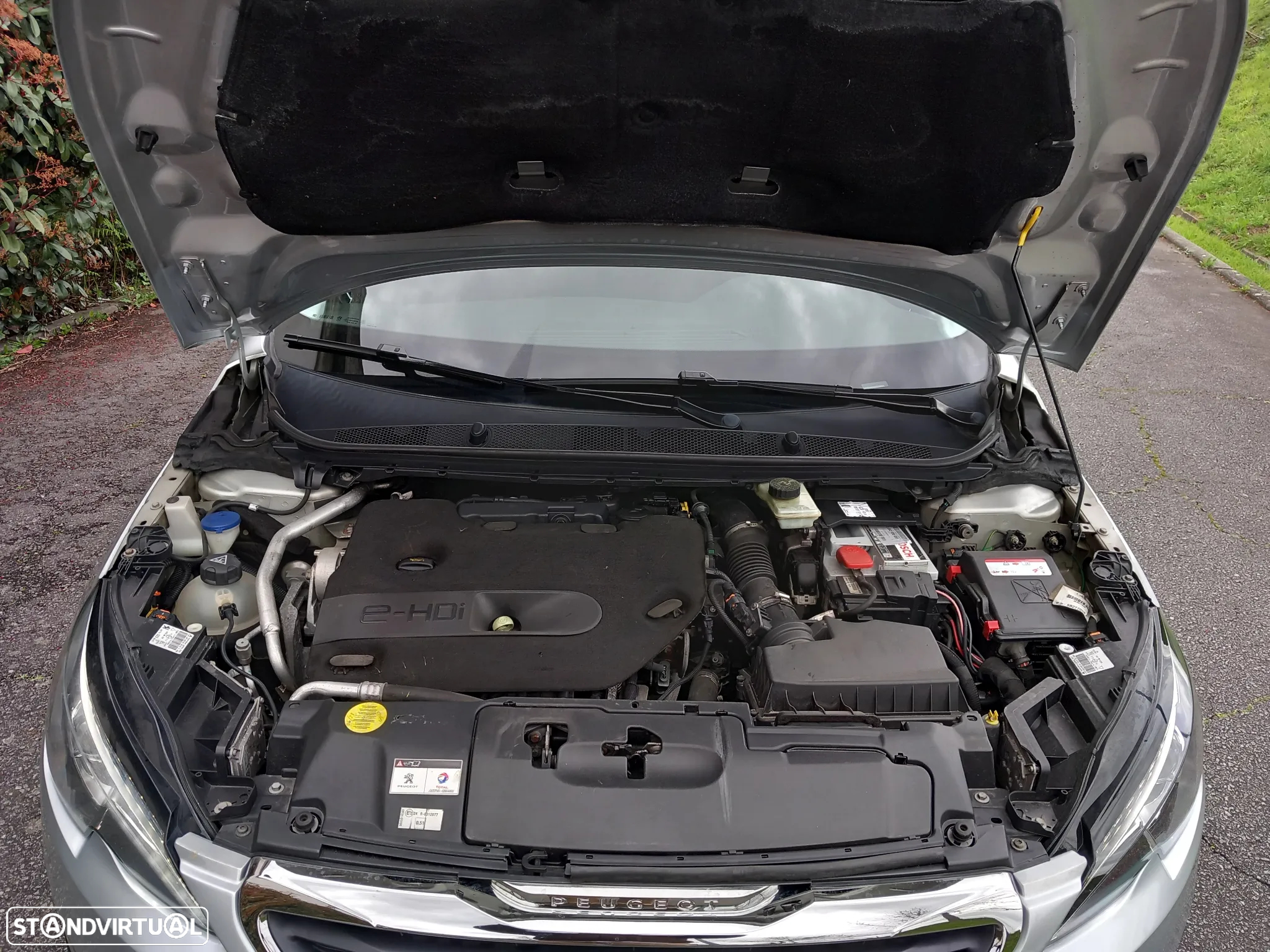 Peugeot 308 SW BlueHDi 150 EAT6 Stop & Start Allure - 32